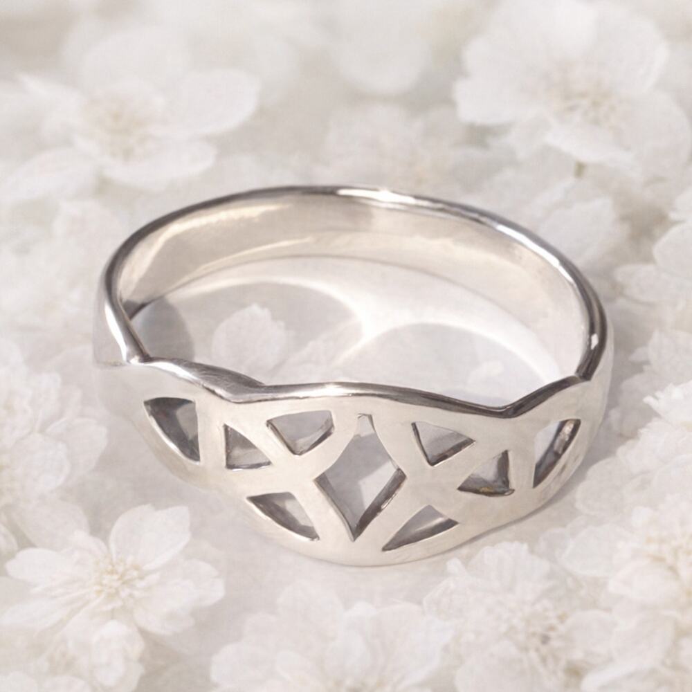 925 Sterling Silver Geometric Cutout Ring Size 4.75 Modern Minimalist Design